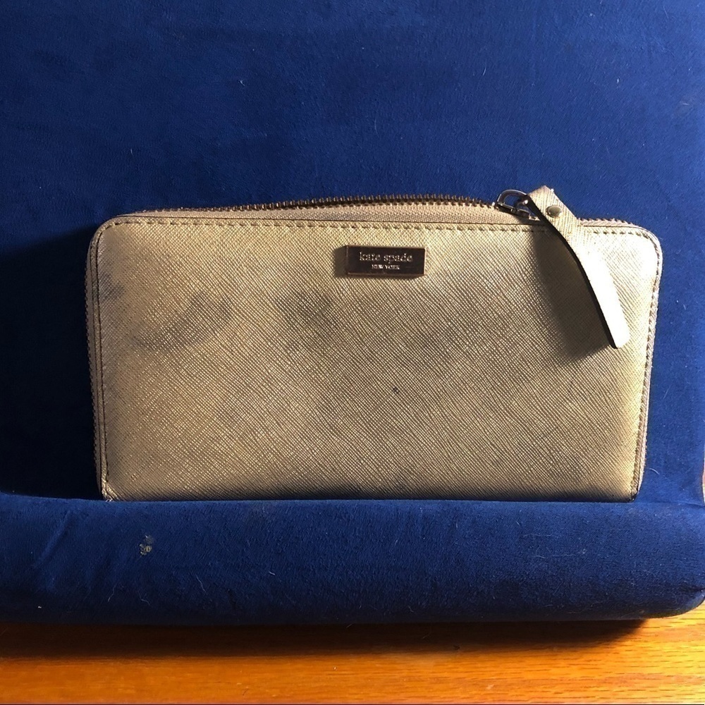 Kate spade zip wallet